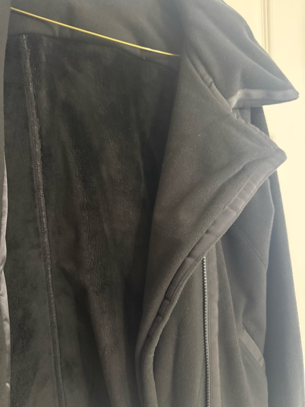 Lululemon 🍋 Jacket - Picture 2 of 4